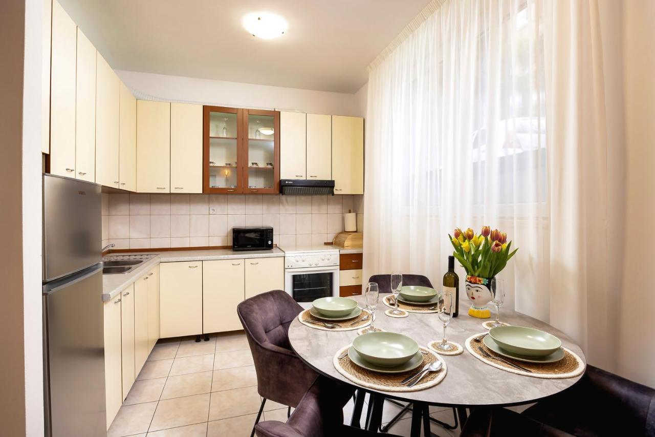 Nivi Apartment Spalato Esterno foto